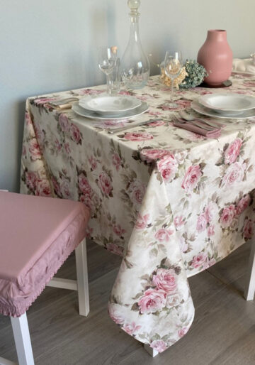 Σετ Τραπεζομάντηλο φαγητού Floral με μονόχρωμες πετσέτες