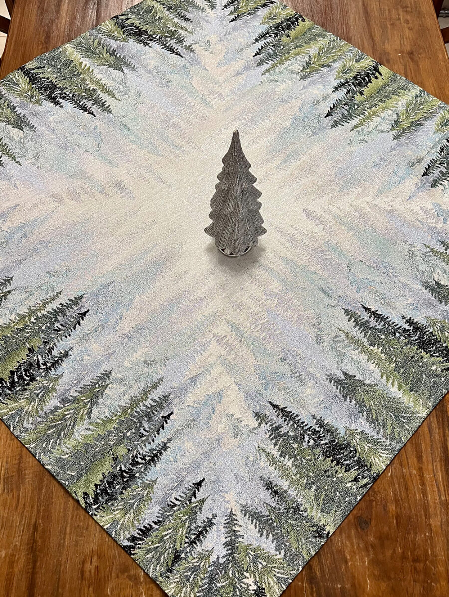 Καρέ με Χιονισμένα Δέντρα