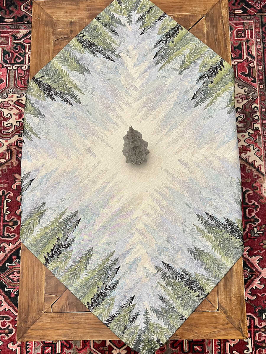 Καρέ με Χιονισμένα Δέντρα