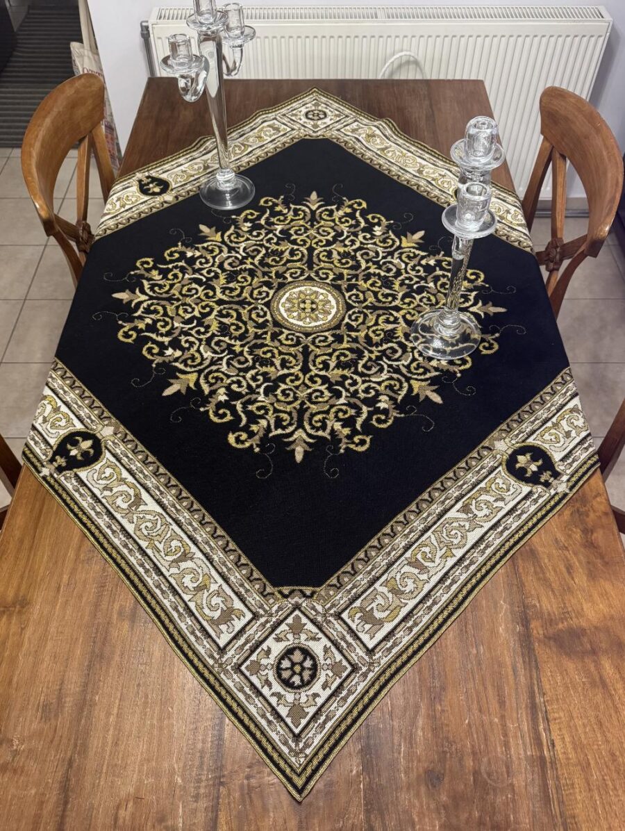 Αριστοκρατορικό Χειροποιήτο Καρέ Σταυροβελονιά